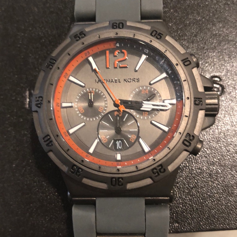 Michael Kors Chronographic Stainless Steel watch - Picture 5 of 6